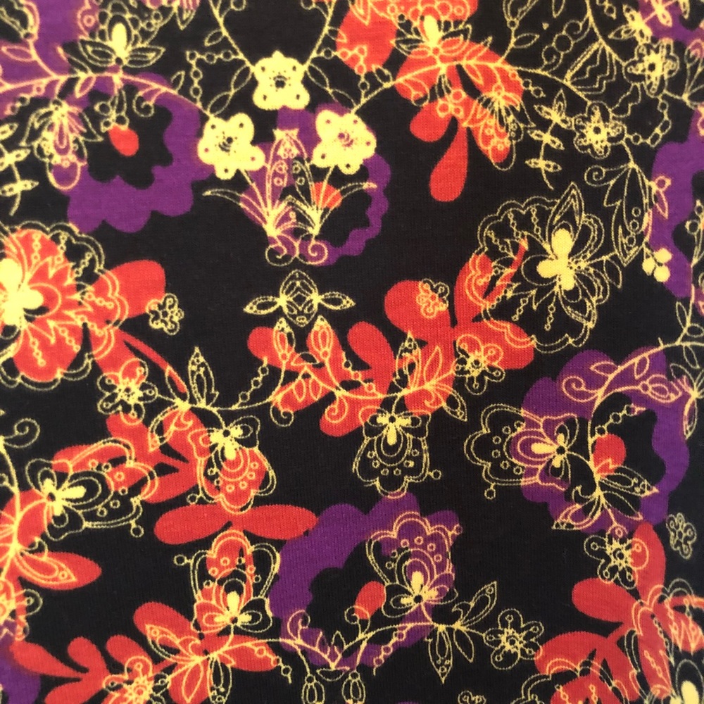 BRAND NEW - Lularoe Carly XL